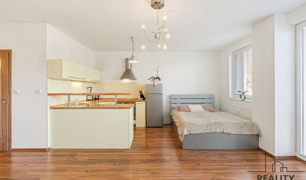 Prodej bytu 1+kk 35 m², Kladno – náhled fotky 2