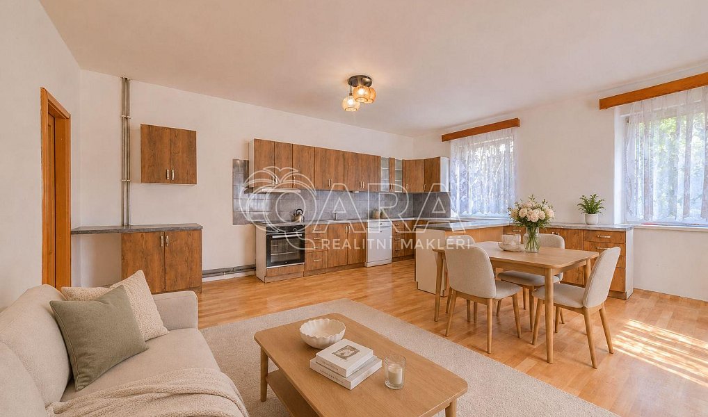 Prodej domu 306 m² s pozemkem 954 m², Podhradí – náhled fotky 5
