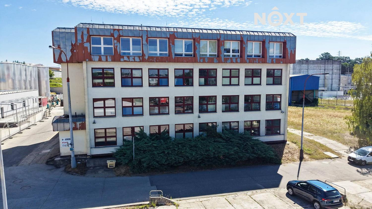 Prodej kanceláře 1 640 m²
