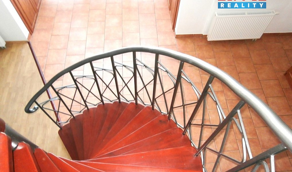 Prodej domu 218 m² s pozemkem 279 m², Lenešice – náhled fotky 22