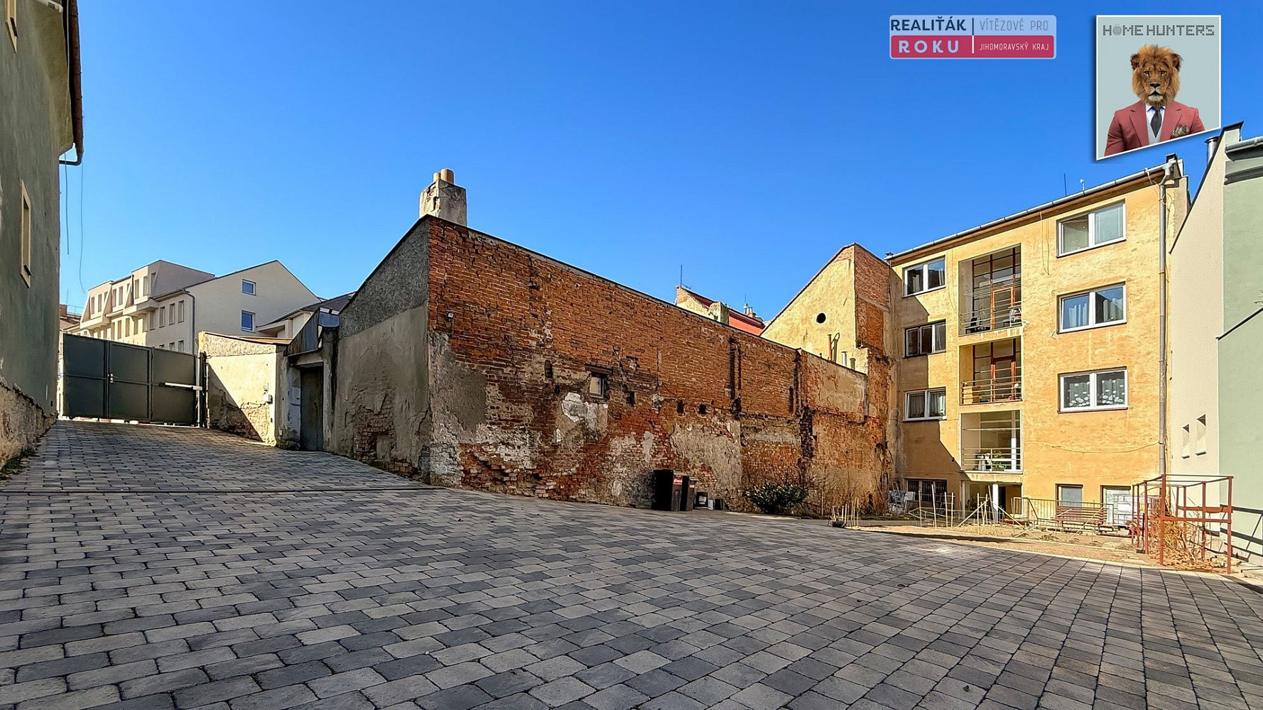 Prodej nájemního domu, činžáku 606 m² — photo 2