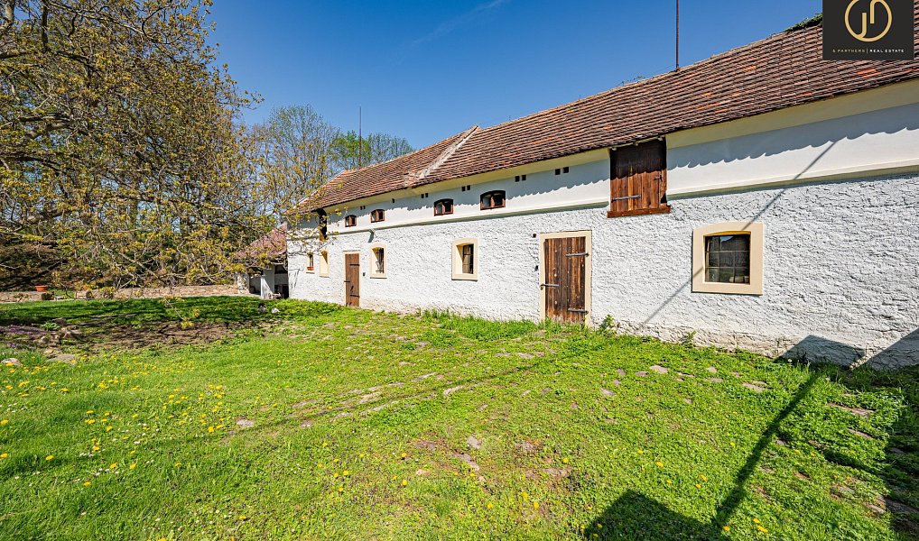 Prodej domu 167 m² s pozemkem 5 209 m², Červené Pečky – náhled fotky 8
