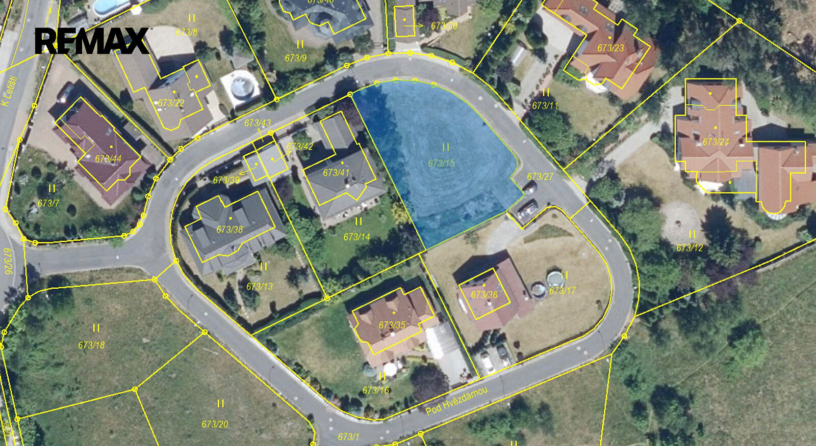 Prodej stavebního pozemku 820 m² – fotografie 2