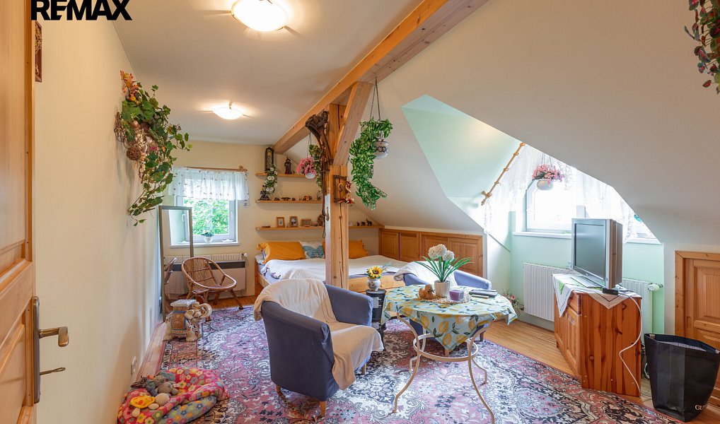 Prodej domu 202 m² s pozemkem 551 m², Struhařov – náhled fotky 4