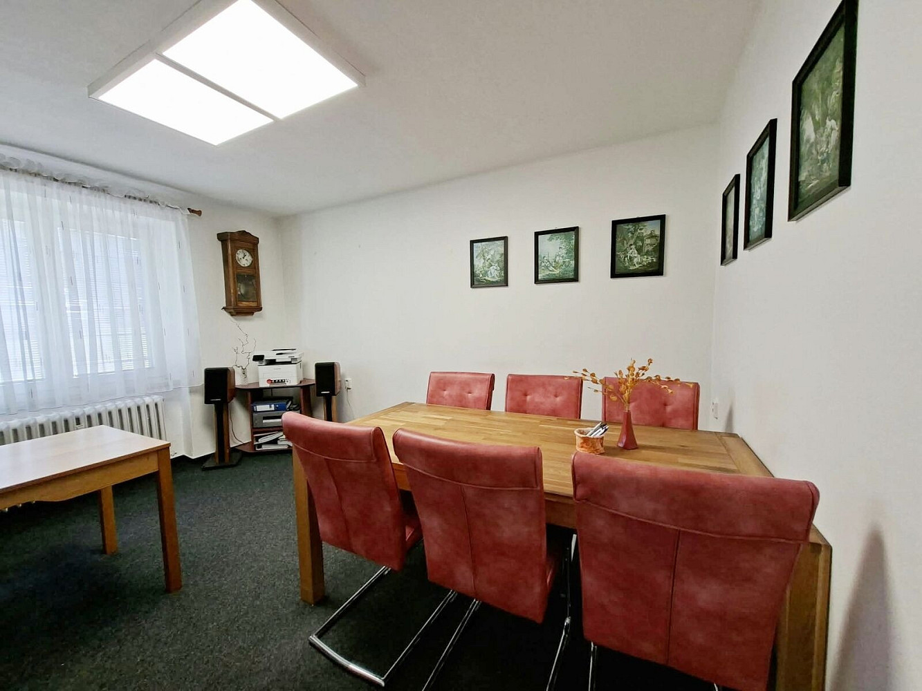 Pronájem kanceláře 56 m² – fotografie 4