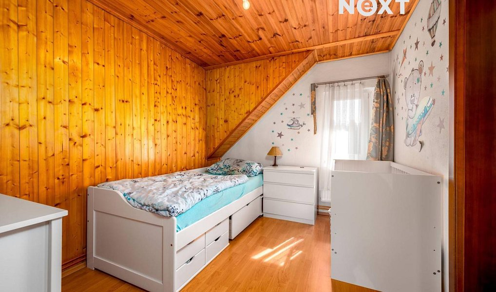 Prodej domu 230 m² s pozemkem 1 203 m², Zvole – náhled fotky 12