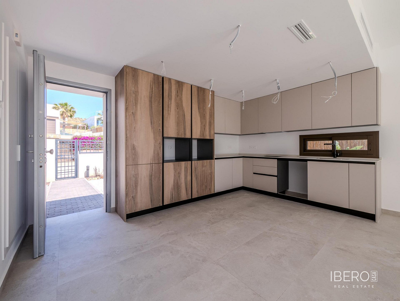Prodej domu 100 m² s pozemkem 331 m² — photo 3