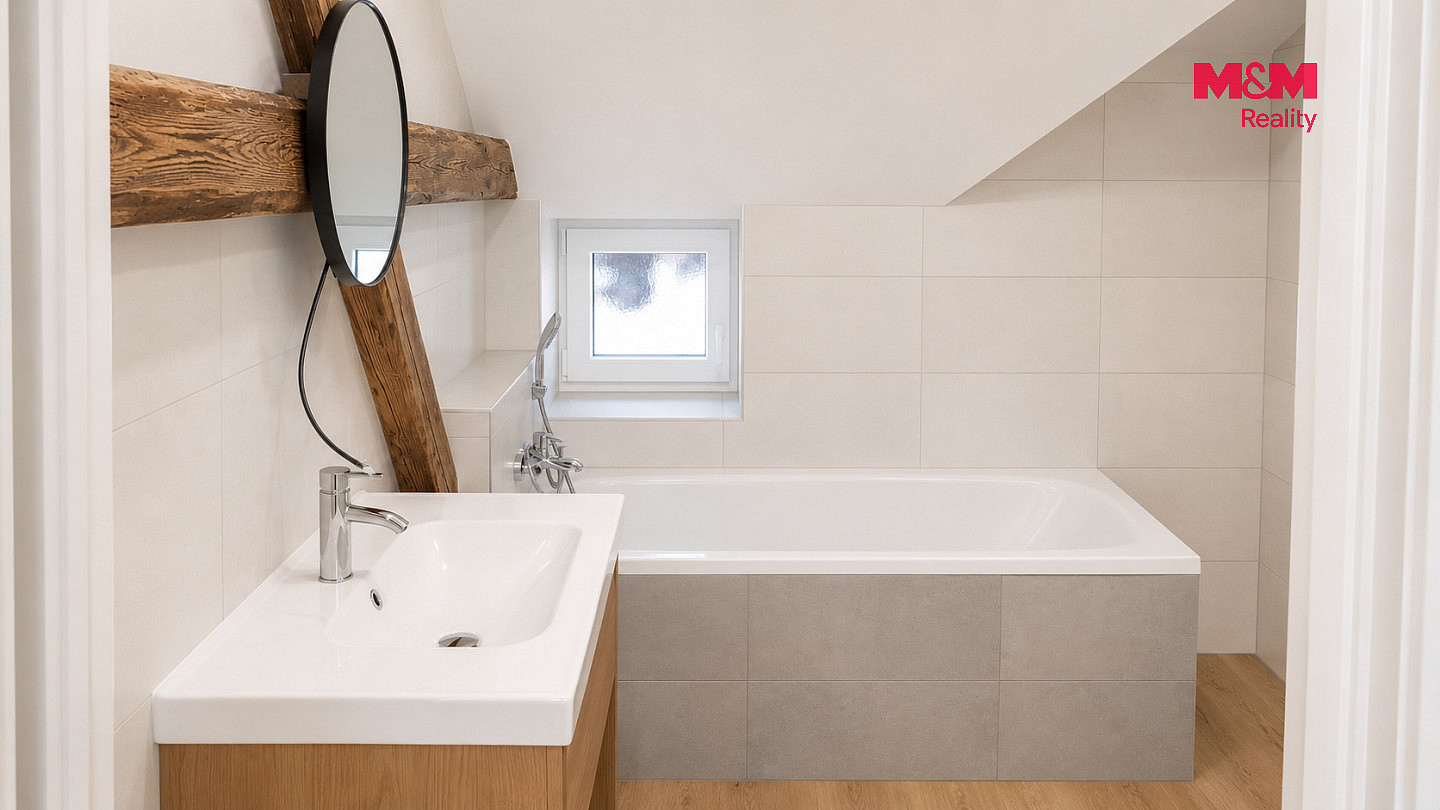 Pronájem bytu 3+kk 78 m² — photo 2