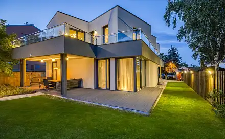 Prodej domu 392 m² s pozemkem 1 068 m², Na návsi, Praha 10 - Dolní Měcholupy
