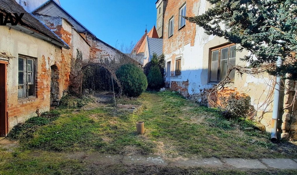 Prodej domu 416 m² s pozemkem 445 m², Slavonice – náhled fotky 4