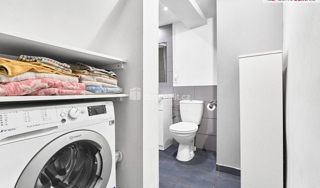 Prodej domu 100 m² s pozemkem 48 m², Ostrov – náhled fotky 8