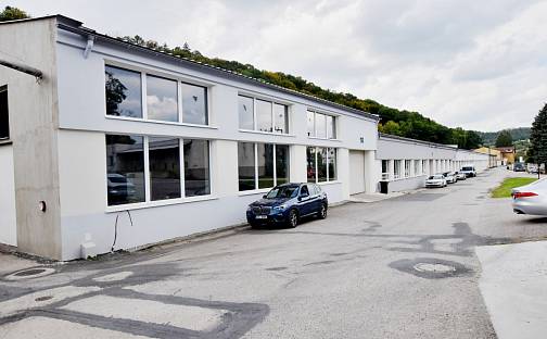 Pronájem výrobních prostor 320 m², Bojkovice, okres Uherské Hradiště