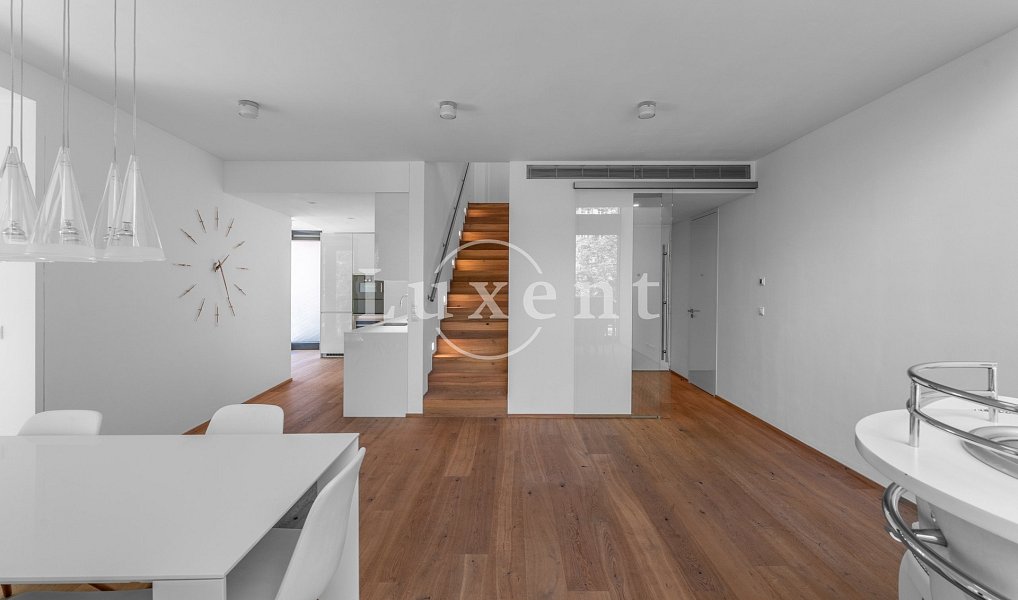 Prodej bytu 4+kk 177 m², Praha – náhled fotky 5