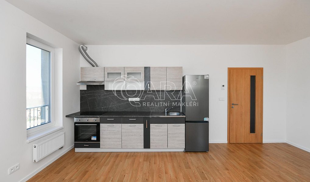 Pronájem bytu 1+kk 32 m², Benešov – náhled fotky 4