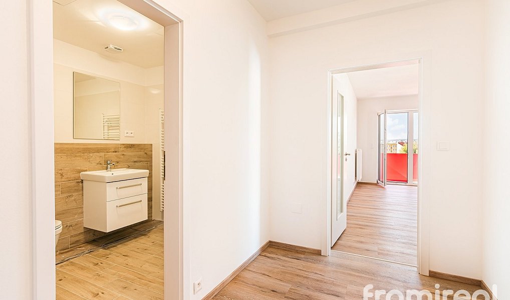 Pronájem bytu 2+kk 46 m², Brno – náhled fotky 8