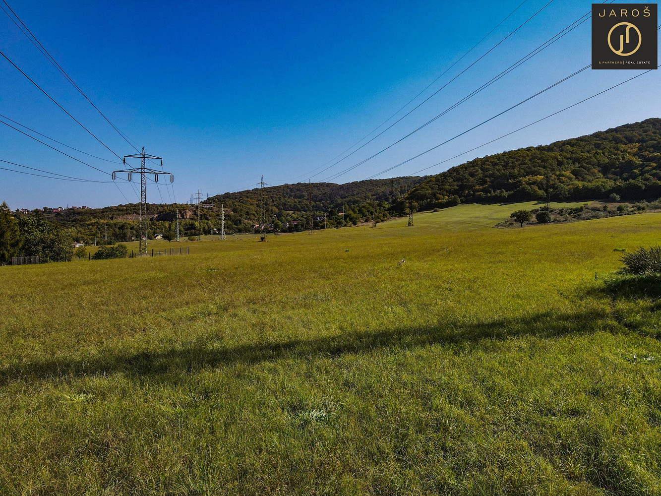 Prodej stavebního pozemku 2 230 m²