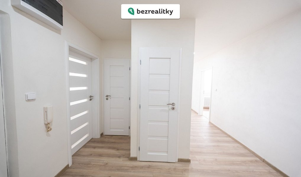 Prodej bytu 2+1 60 m², Praha – náhled fotky 11