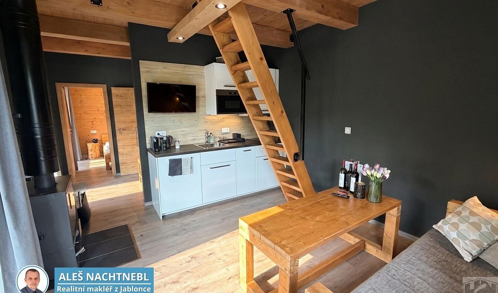 Prodej ubytovacího objektu 178 m², Libuň – náhled fotky 12