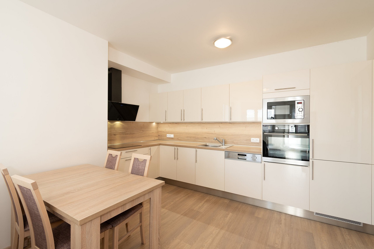 Pronájem bytu 2+kk 57 m²