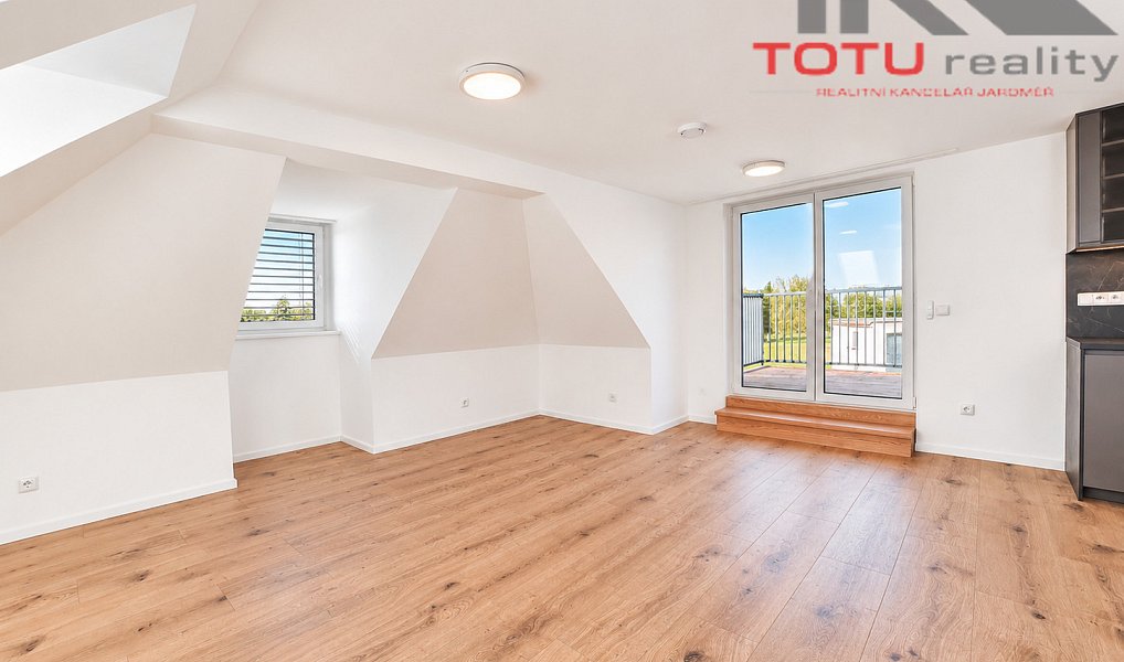 Pronájem bytu 1+kk 45 m², Černožice – náhled fotky 7