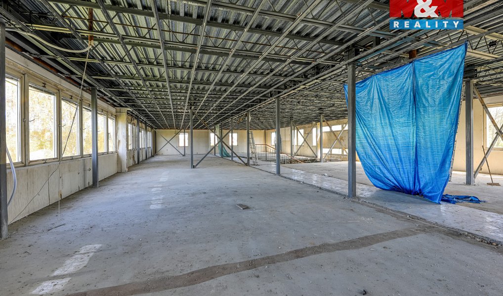 Pronájem obchodních prostor 700 m², Stříbro – náhled fotky 13