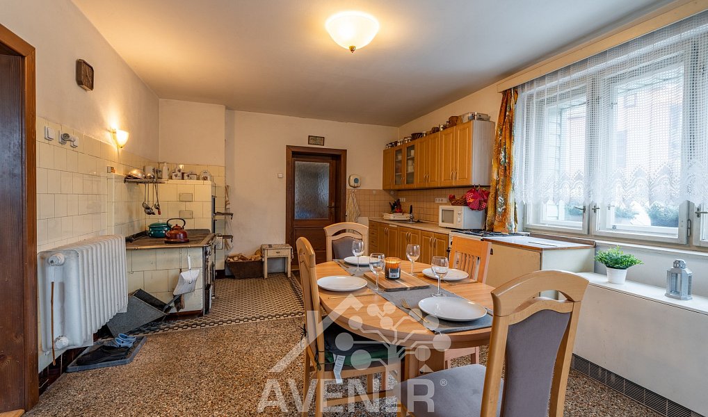Prodej domu 244 m² s pozemkem 1 336 m², Bozkov – náhled fotky 17