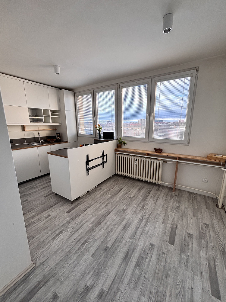 Pronájem bytu 2+kk 37 m² – fotografie 4