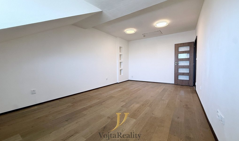 Pronájem bytu 3+kk 83 m², Olomouc – náhled fotky 12