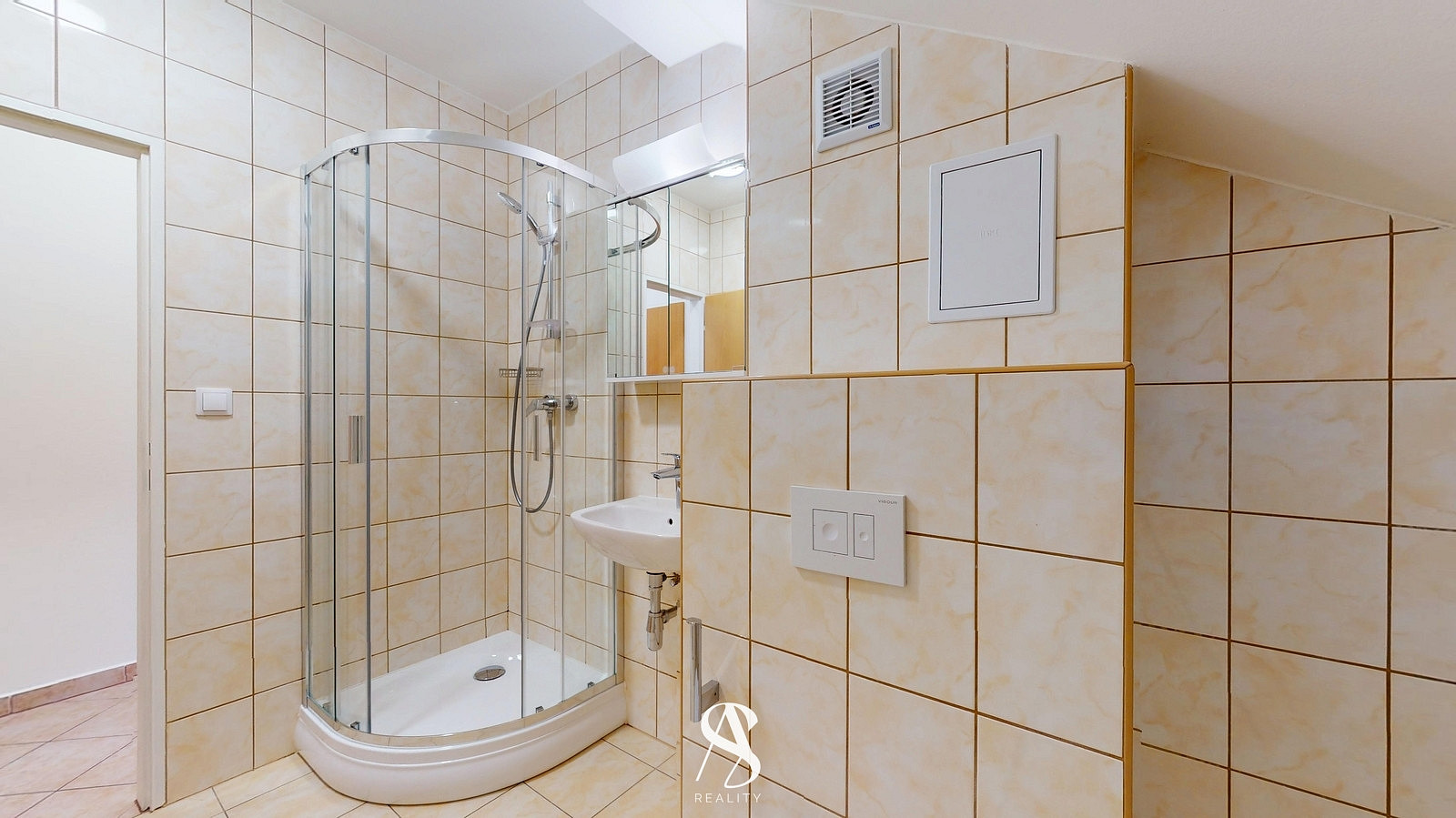 Pronájem bytu 1+kk 28 m² – fotografie 5