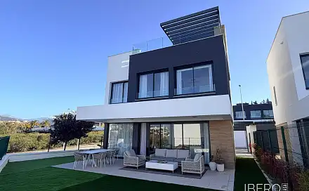 Prodej domu 171 m² s pozemkem 48 m²
