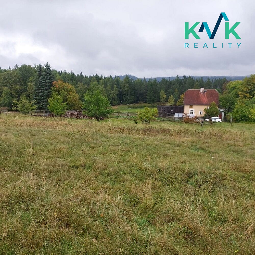 Prodej stavebního pozemku 1 112 m² – fotografie 2