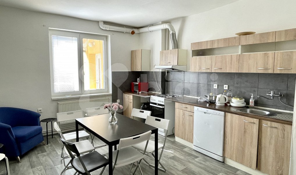 Pronájem domu 20 m² s pozemkem 178 m², Pardubice – náhled fotky 2