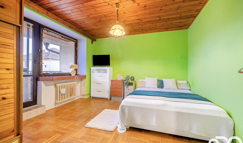Prodej domu 210 m² s pozemkem 290 m², Smiřice – náhled fotky 4