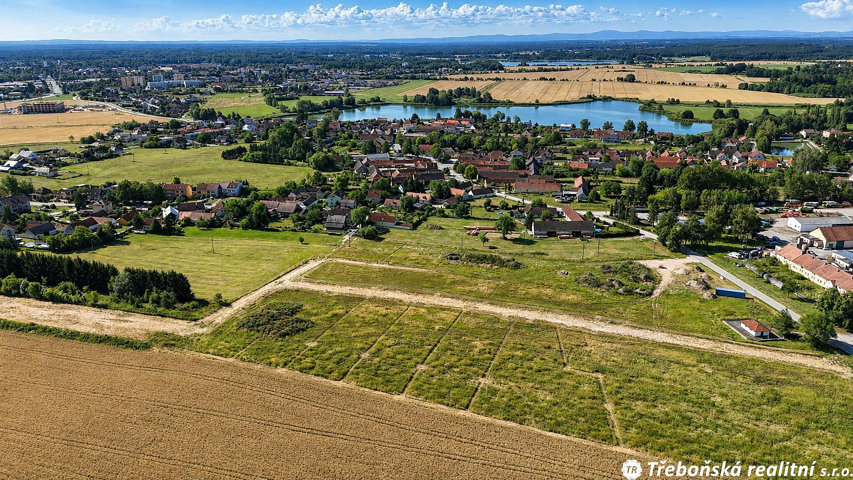 Prodej komerčního pozemku 7 564 m² – fotografie 2