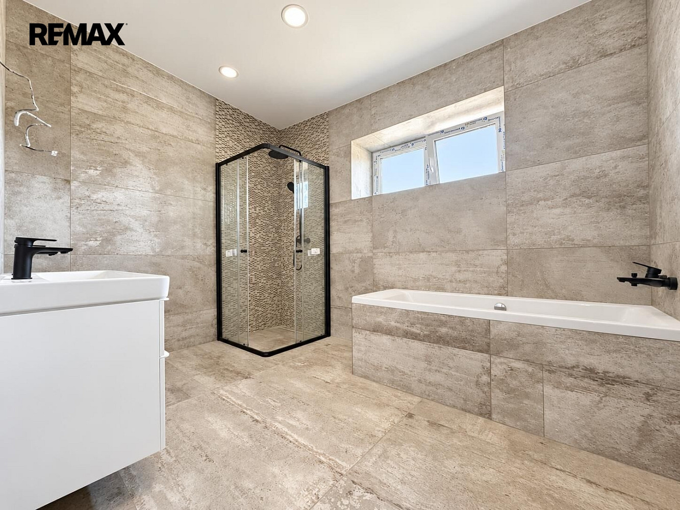 Prodej domu 107 m² s pozemkem 333 m² – fotografie 5