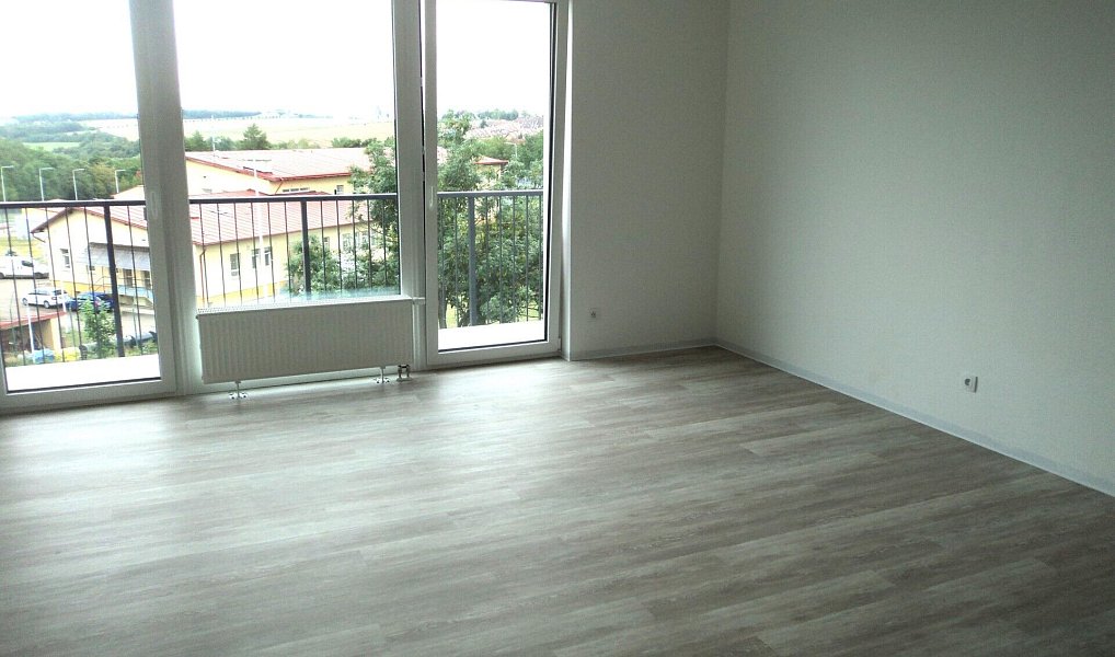 Pronájem bytu 1+kk 51 m², Velké Přílepy – náhled fotky 3