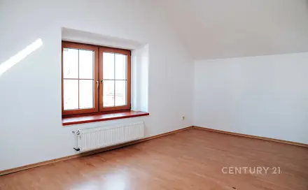 Pronájem bytu 3+1 83 m², Ledčice, okres Mělník