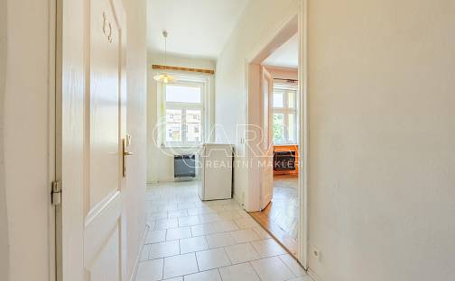 Prodej bytu 1+1 35 m², Bubenečská, Praha 6 - Dejvice