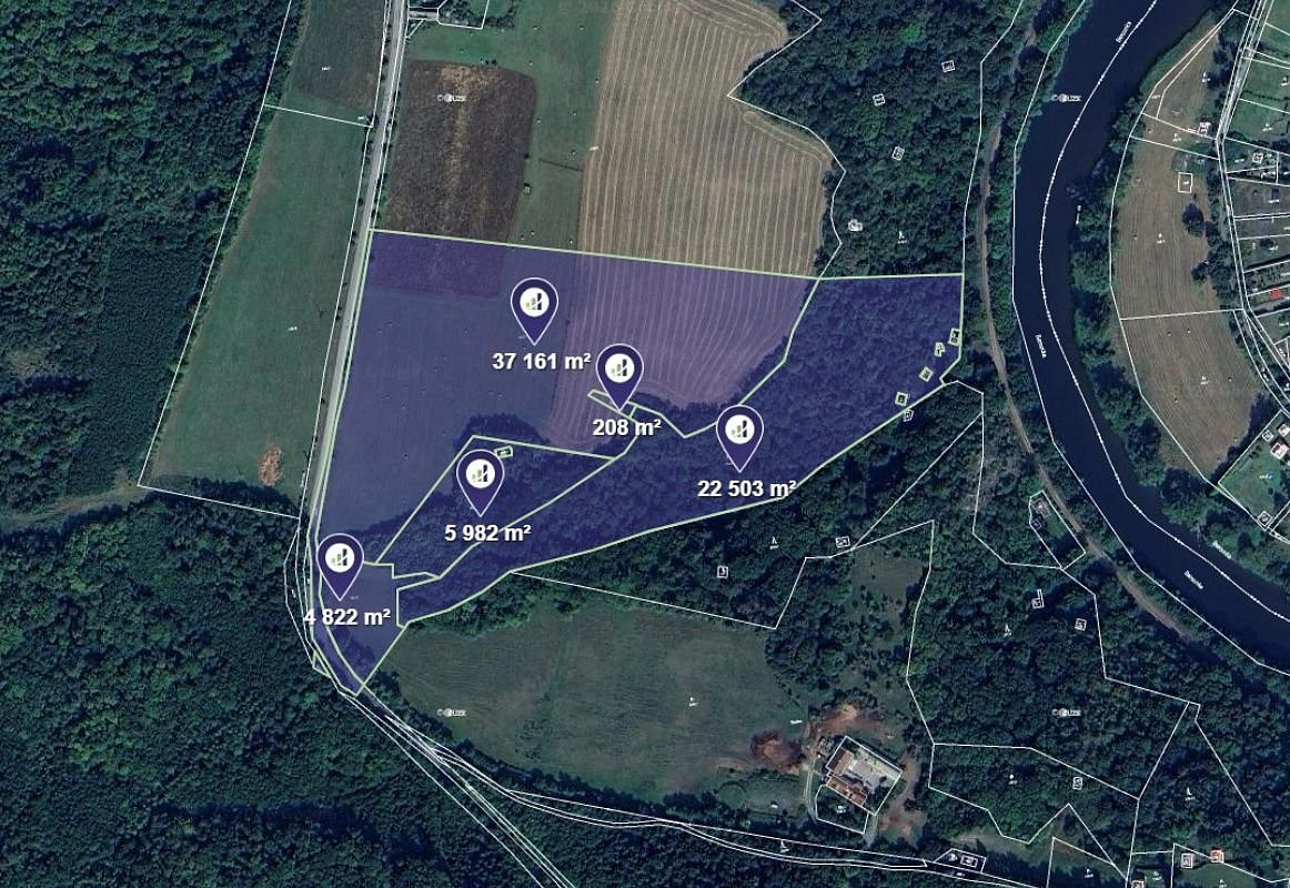 Prodej pole 70 676 m²