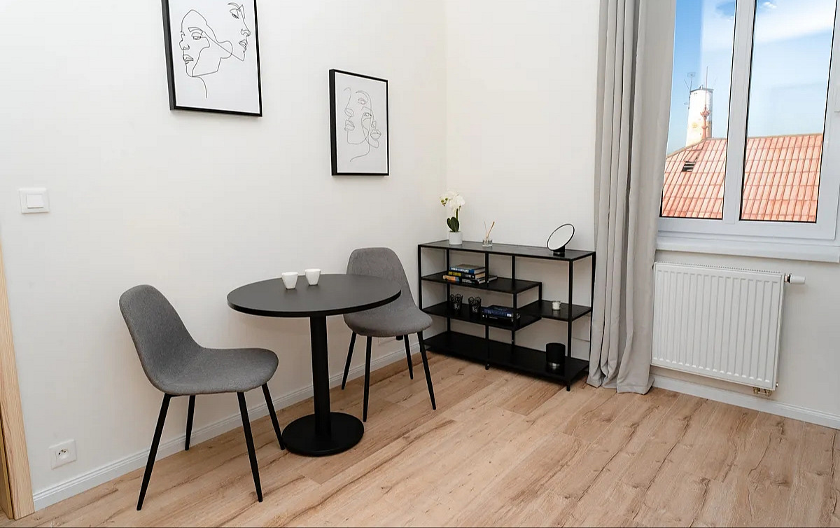 Pronájem bytu 1+1 35 m² – fotografie 2