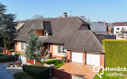 Prodej domu 269 m² s pozemkem 939 m², Družstevní, Olomouc - Neředín