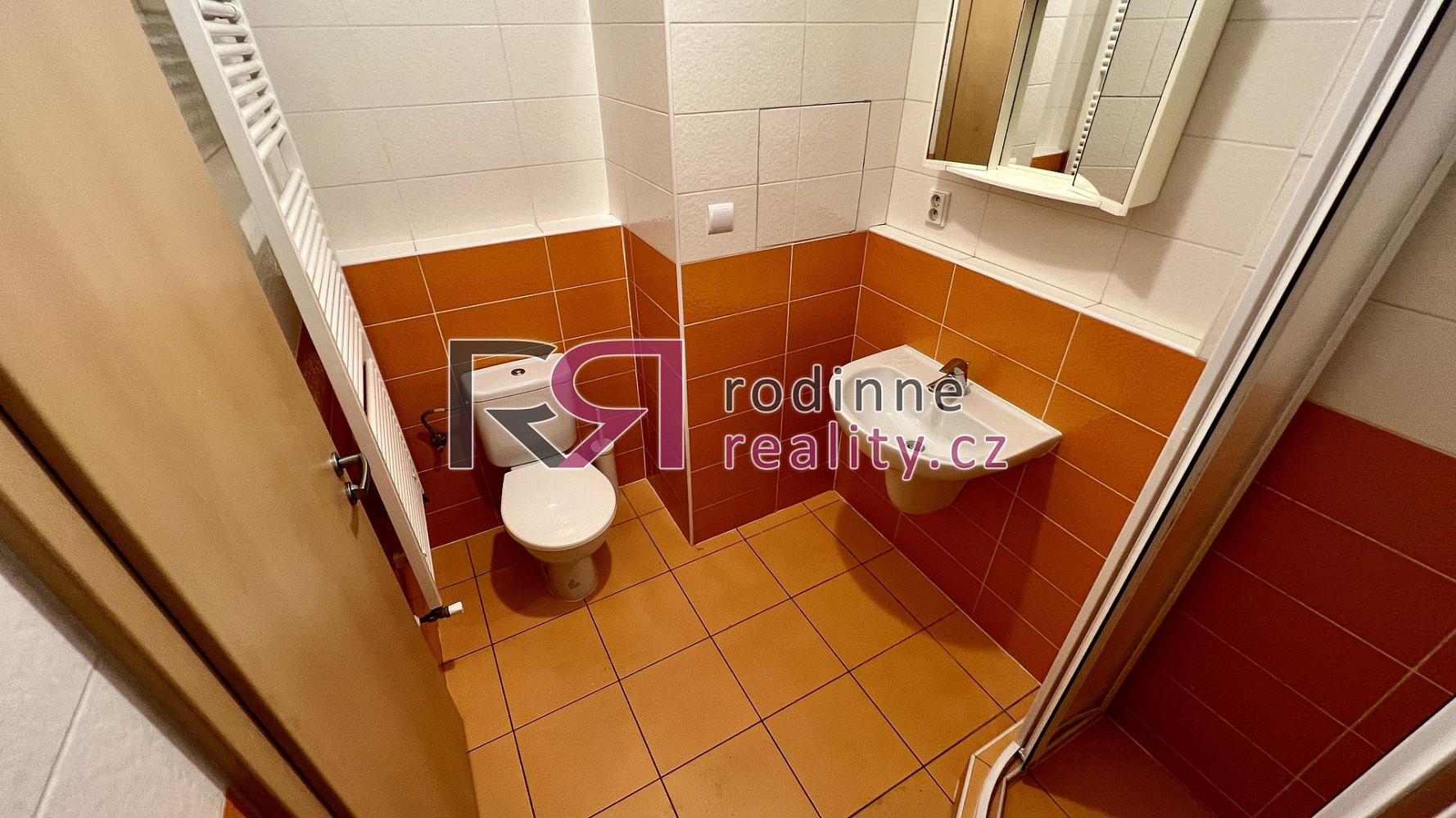 Pronájem bytu 1+kk 24 m² – fotografie 2