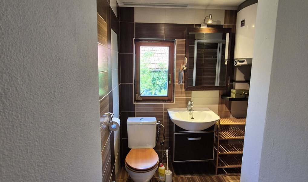 Pronájem domu 112 m² s pozemkem 350 m², Jedlany – náhled fotky 7
