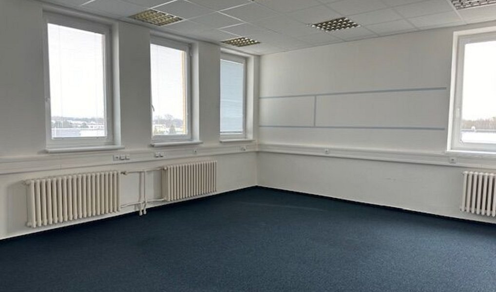 Pronájem kanceláře 360 m², Hradec Králové – náhled fotky 5