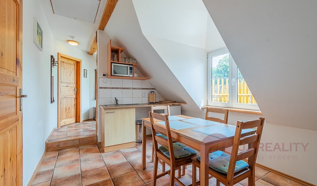 Prodej domu 271 m² s pozemkem 775 m², Šťáhlavy – náhled fotky 33