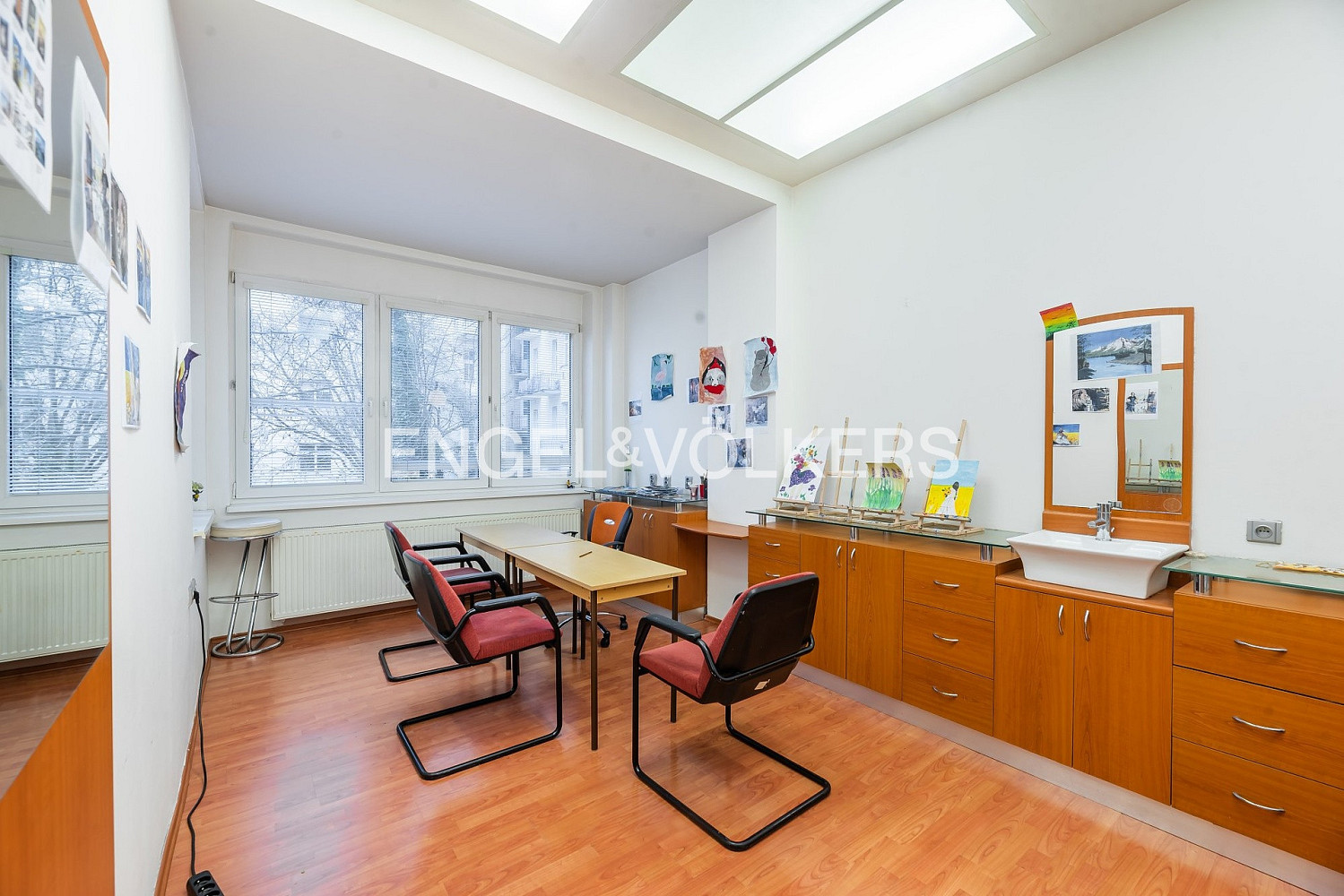 Pronájem obchodních prostor 130 m² – fotografie 5
