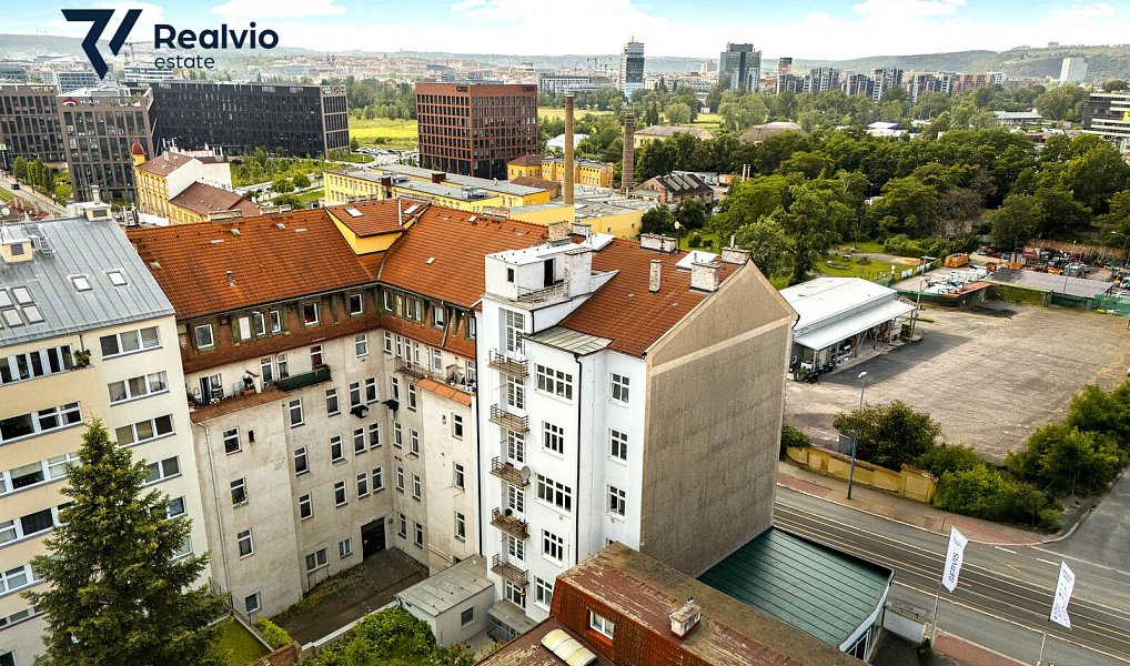 Prodej bytu atypického 197 m², Praha – náhled fotky 2