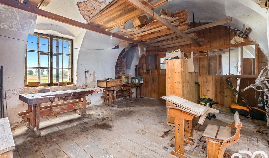 Prodej zemědělského objektu 212 m², Mokrovousy – náhled fotky 15