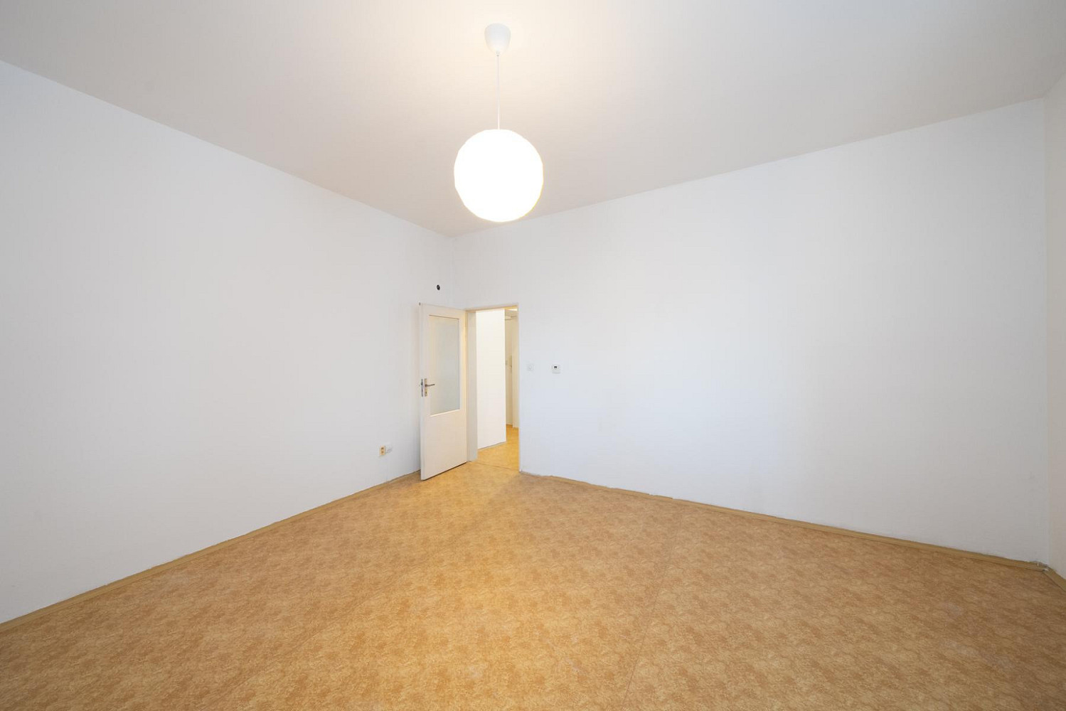 Pronájem bytu 1+1 45 m² - View 5