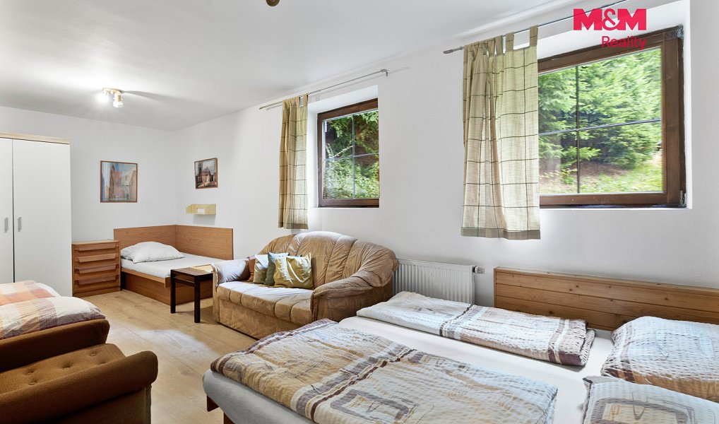 Prodej ubytovacího objektu 341 m², Harrachov – náhled fotky 8
